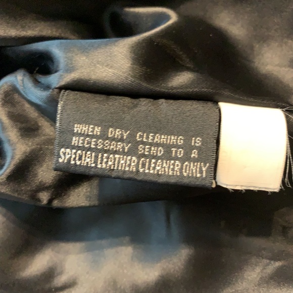 Tannery West Jacket, Gloves and Hat - Picture 3 of 5